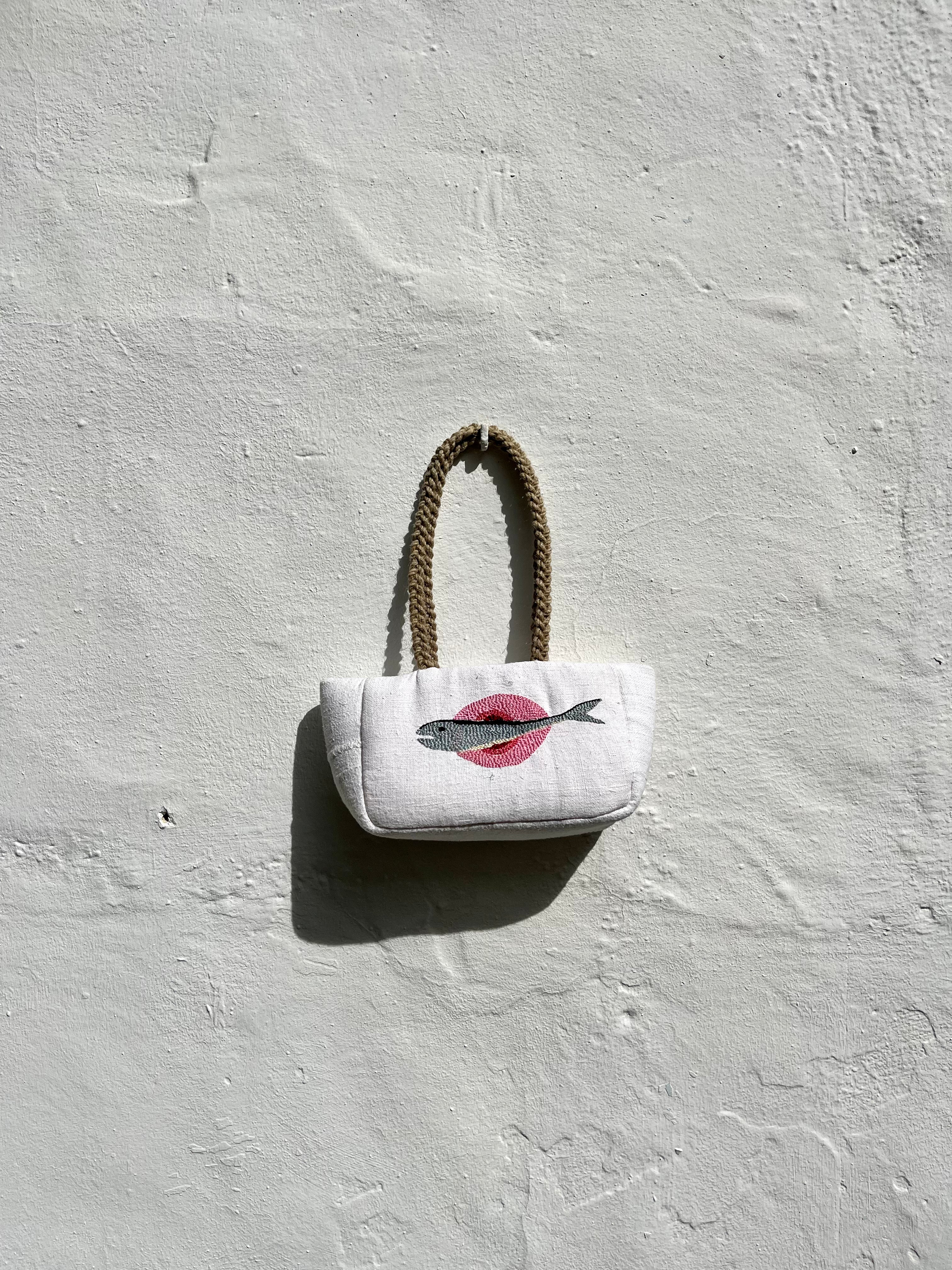 “The peix brodat bag”