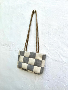 “The ortiga i henna bag”