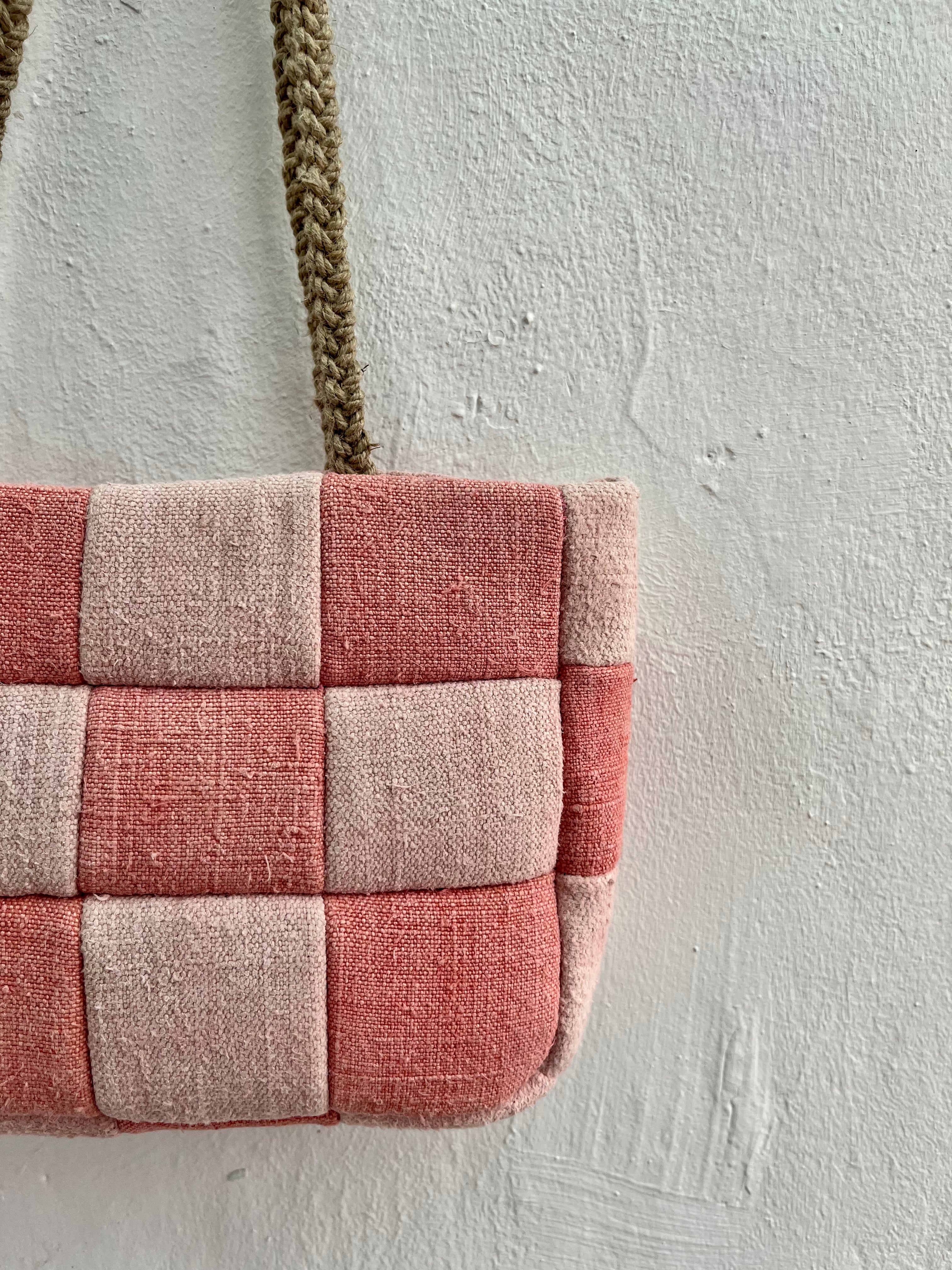 “The rubia i cotxinilla chess bag”