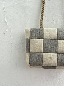 “The ortiga i henna bag”
