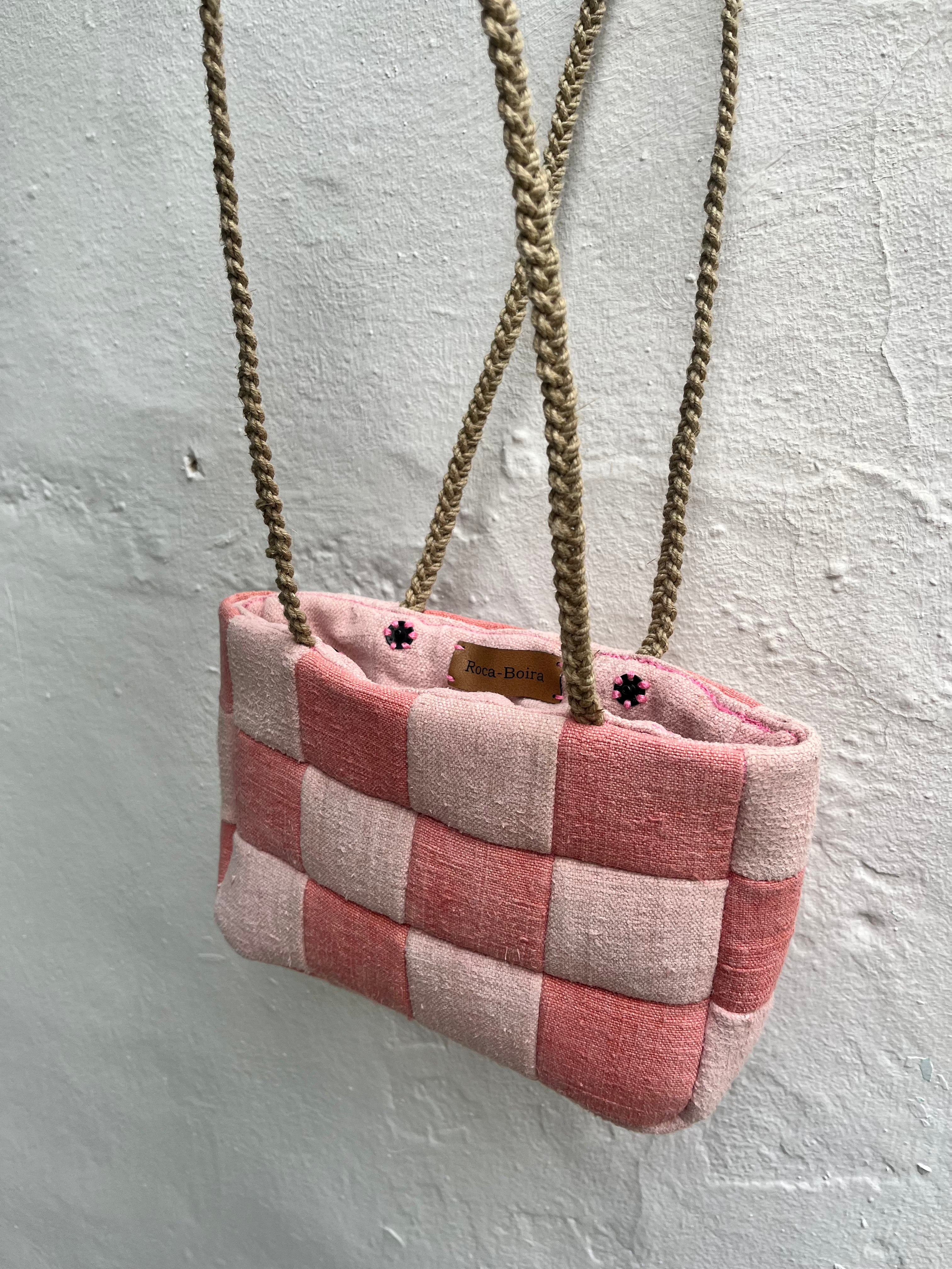 “The rubia i cotxinilla chess bag”